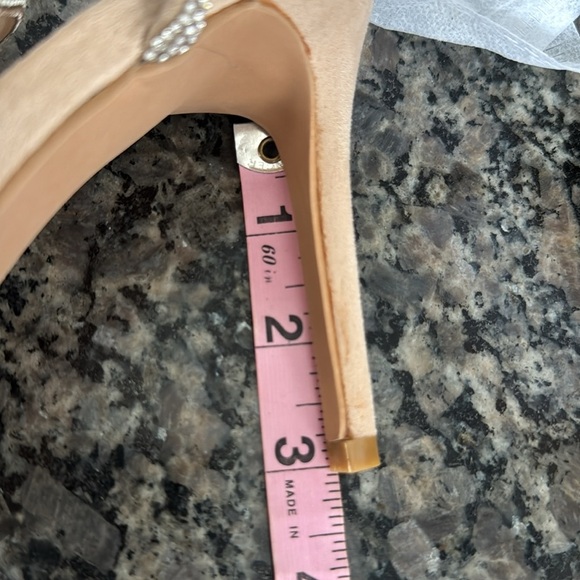 Embellished rhinestone Ankle strap 3” heel sandal NIB - Picture 11 of 12